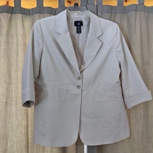 New Additions maternity blazer large